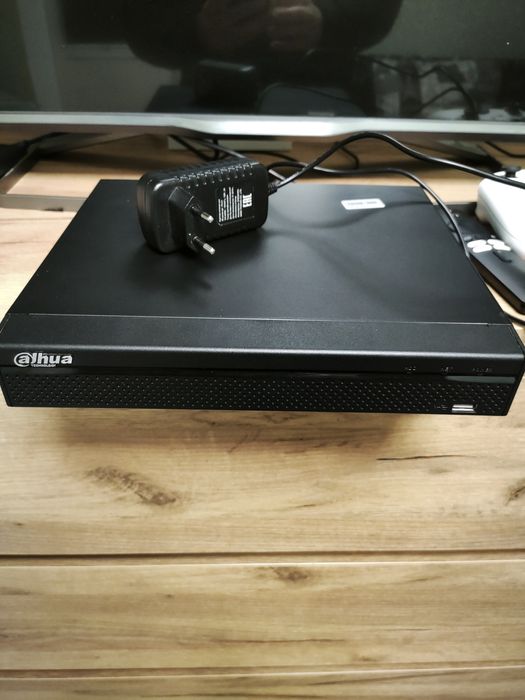 Продам видеорегистратор Dahua