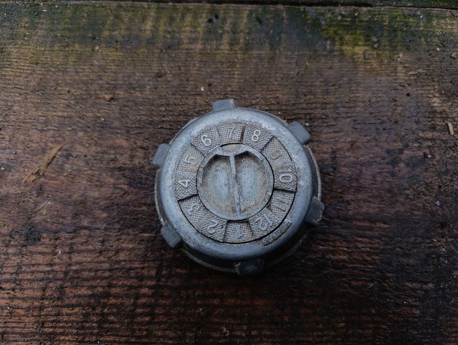 Кришка баку Таврія