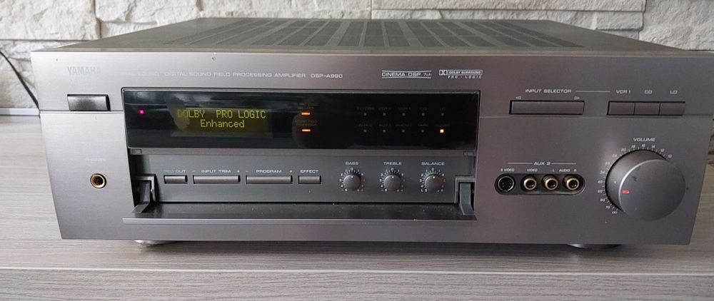 Yamaha amplituner DSP A990