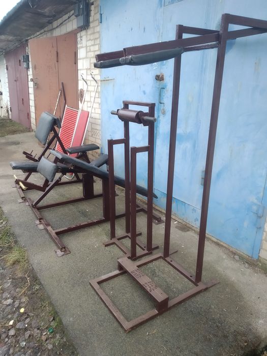 Тренажери для важкої атлетики та фітнеса