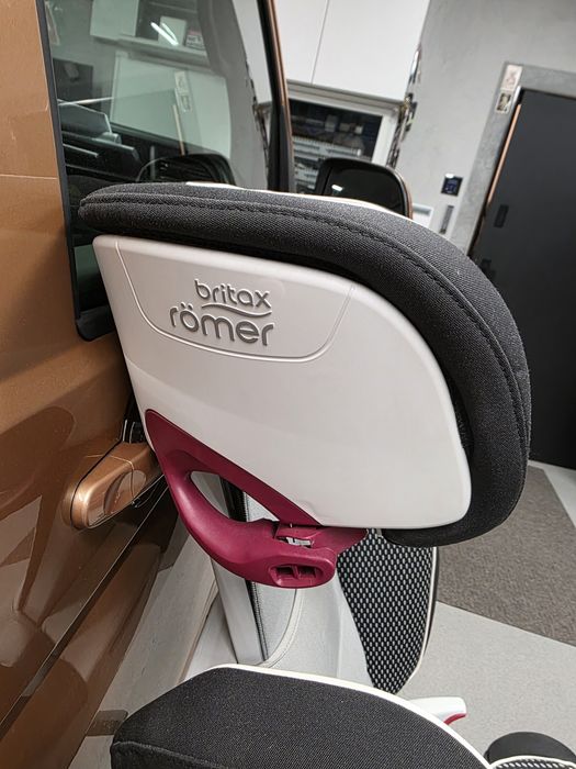 Britax Romer Fotelik dziecięcy 15-36kg kidfix XP VW
