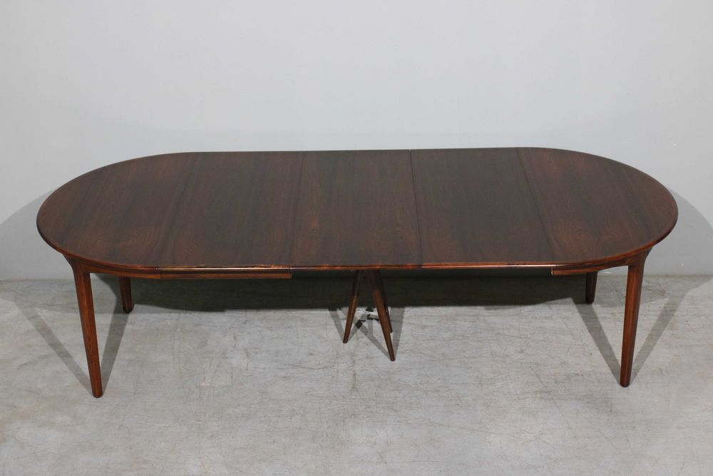 Mesa de jantar extensível Henning Kjaernulf em pau santo | Design