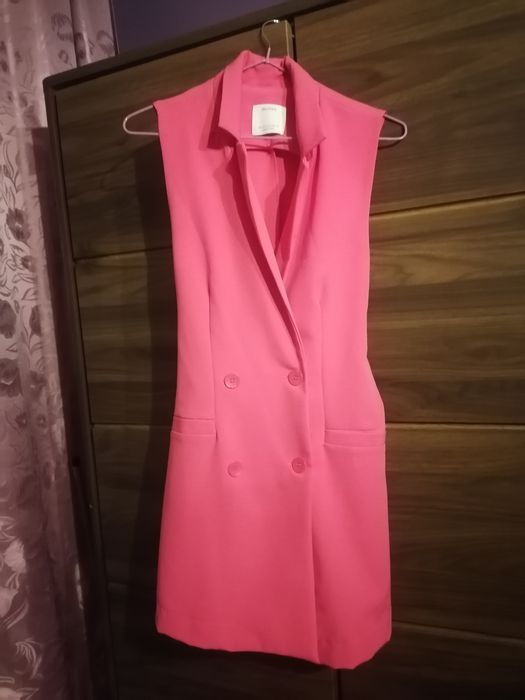 Bershka różowa fuksja długa kamizelka