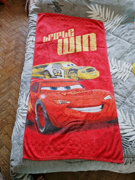 Toalha de praia Faísca Mcqueen Carros