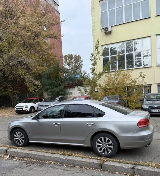 Volkswagen Passat B7 2.5 газ/бенз ОБСЛУЖЕН в очень ХОРОШЕМ состоянии