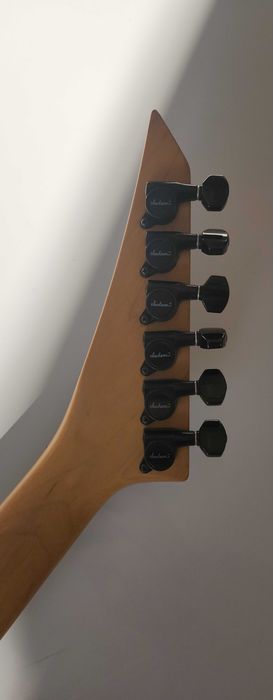 Guitarra Charvel model 4