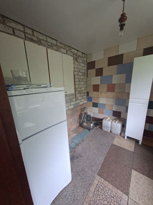 Продам дачу біля лісу