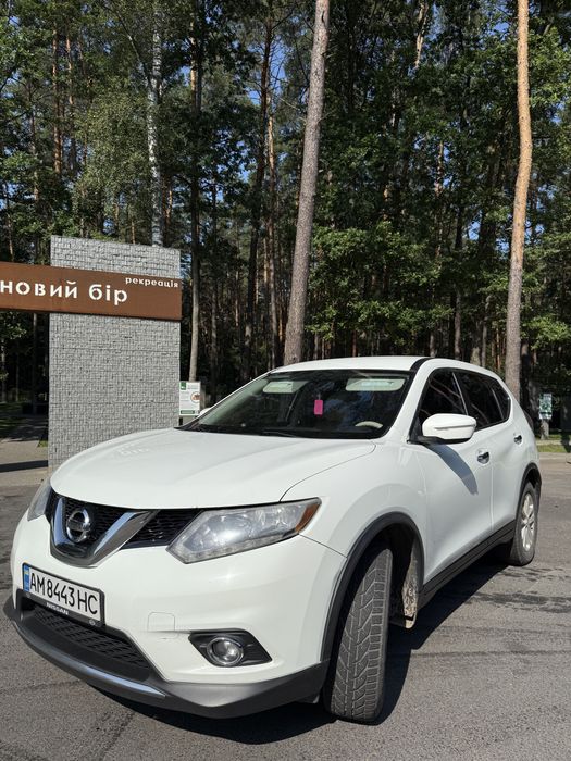 Nissan Rogue 2015рік