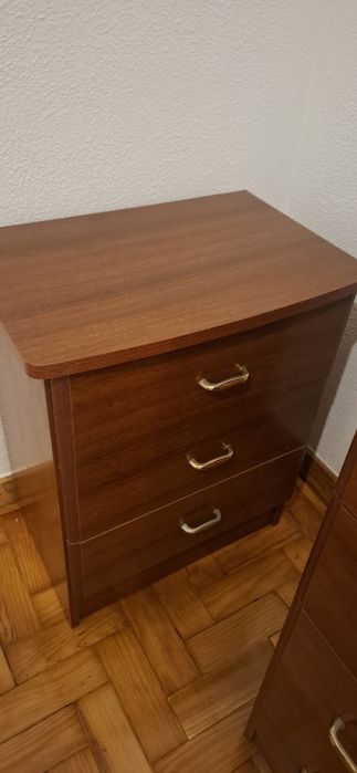 Comoda e 2 mesas de cabeceira