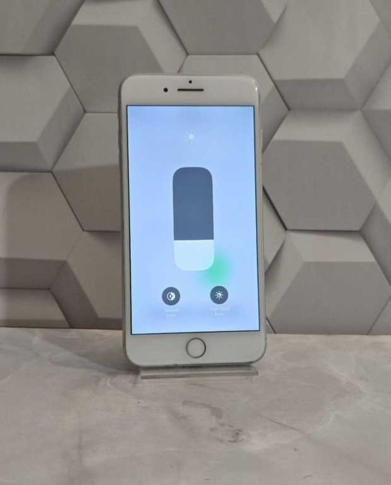 Iphone 8 plus 64/256Gb Neverlock АКБ: 100% Айфон/Магазин/Гарантія