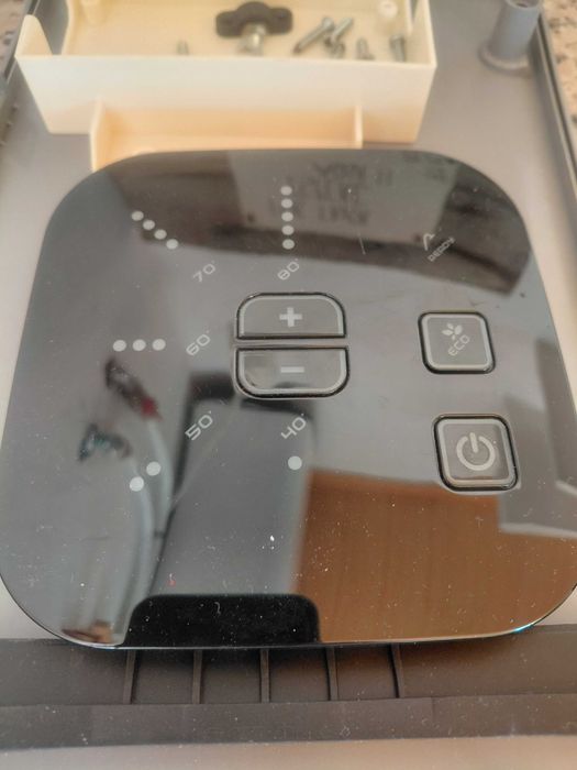 Visor e placa para termoacumulador Velis EVO 100