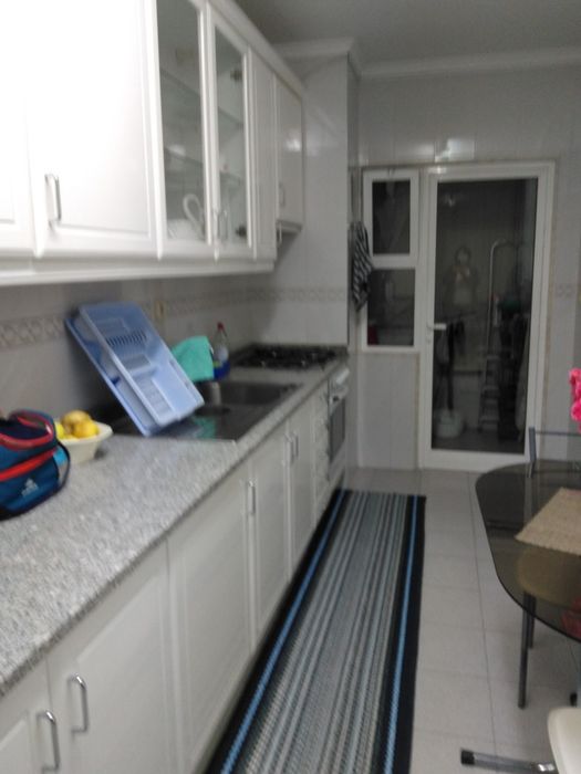 Aluga-se quarto em São Mamede de Infesta.