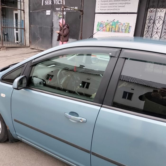 Продам  Ford C -Max 1.8