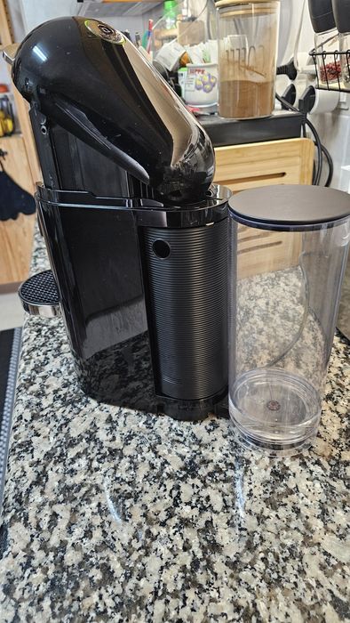 Maquina cafe nespresso automatica vertuo plus deluxe