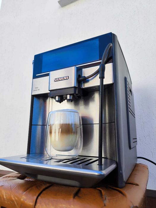 Кавомашина кофемашина Siemens EQ.6 S 700