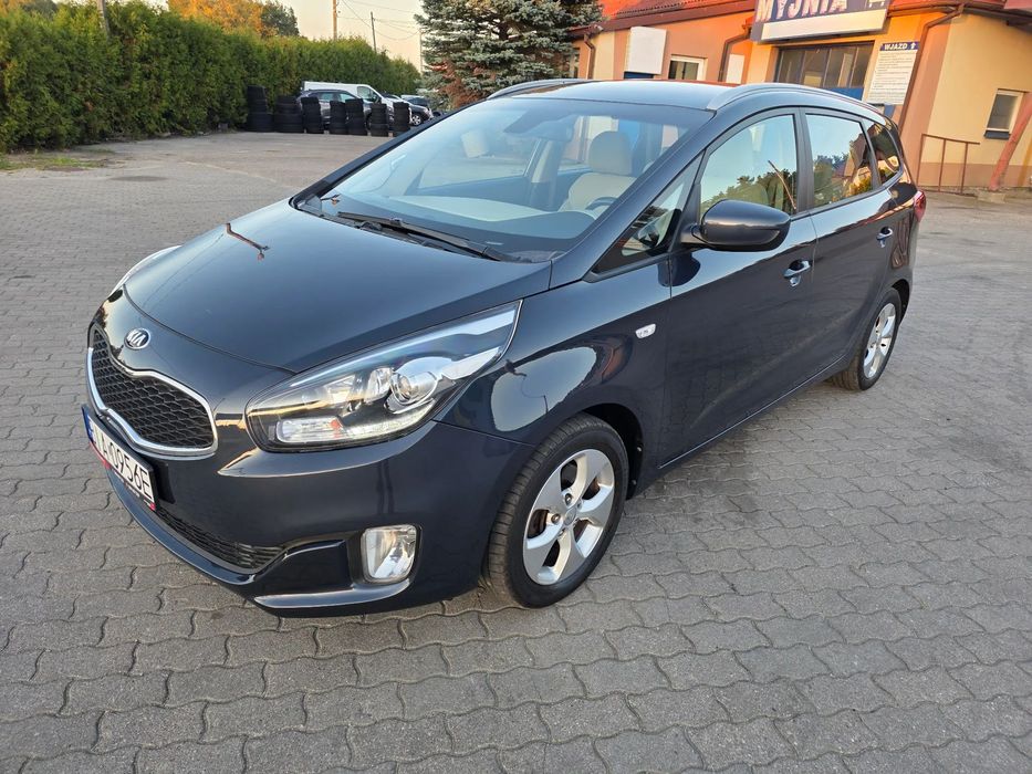 Kia Carens