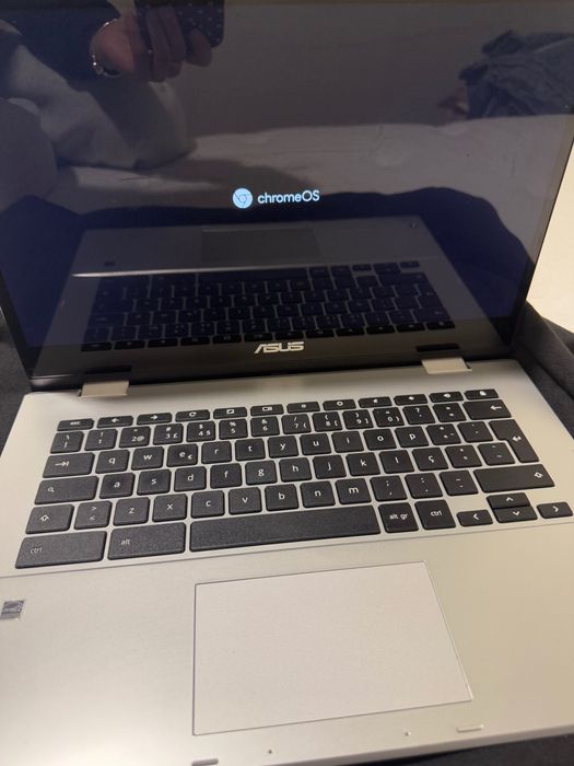 Computador portátil asus