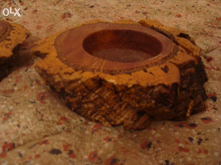 Vendo cinzeiros em sobro/cortiça (envernizados)