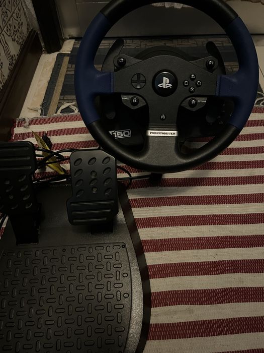 Volante Thrustmaster T150 + Pedais – PS4 / PS5 / PC