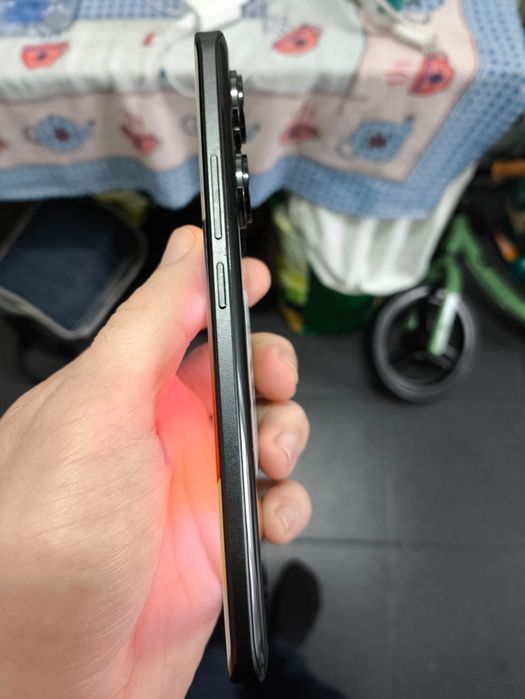Vendo Redmi Note 13 Pro + 512gb em bom estado com factura