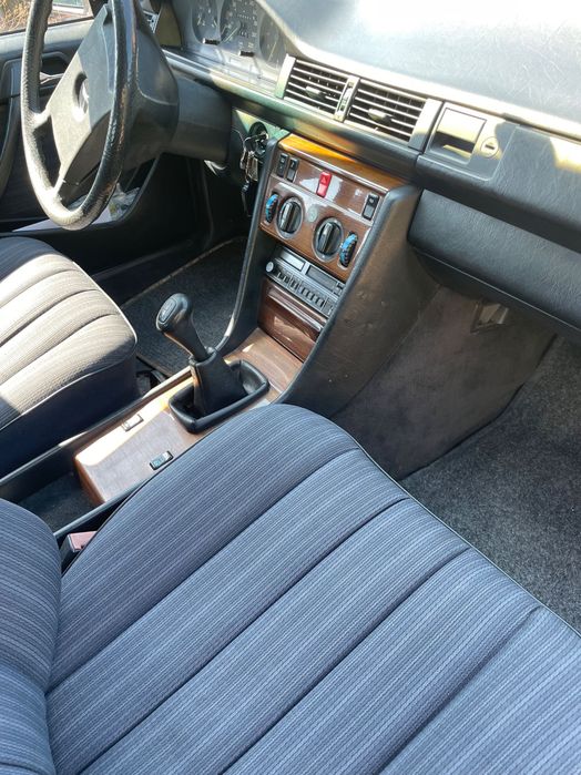 Mercedes W124 300D