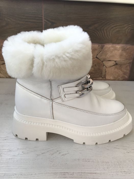 Нові зимові,натуральна шкіра 36;37;38,є інші моделі по оному розм