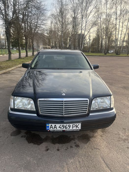Mercedes-Benz W140 S320