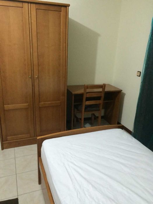 Quarto rapariga estudante Coimbra, Vale das Flores