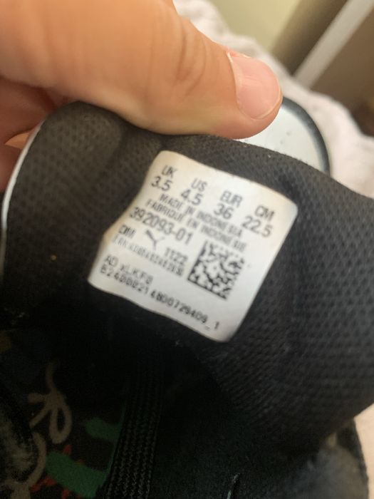 Кросівки  Puma.