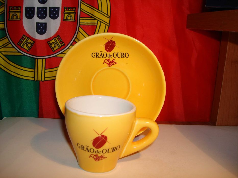 Várias chávenas de café