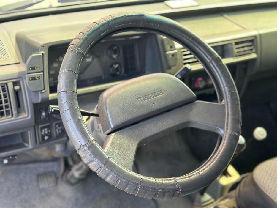 Продам Mazda E-series пасс. 1998р. #76341