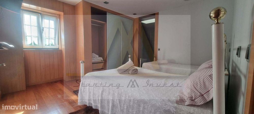 Moradia T3 mobilada com piscina. em Terroso - Póvoa de Varzim.