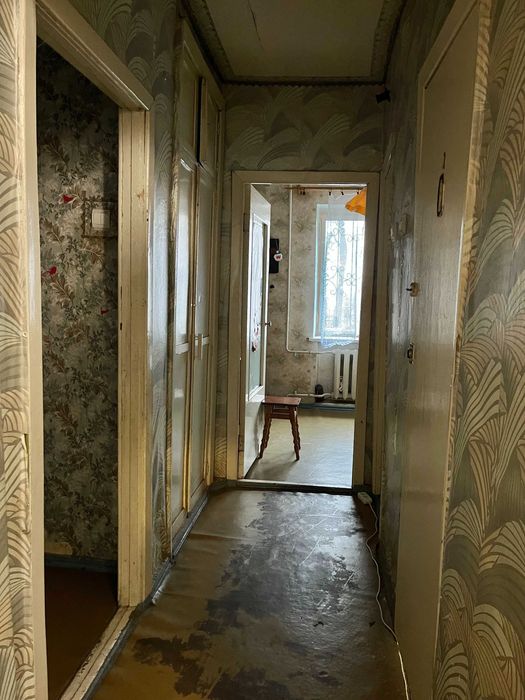 Продам 3 к.квартиру,р-н "Житломасив",вул.Металістів,4