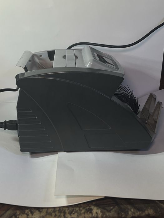 Лічильник банкнот Cassida 5550 UV / MG