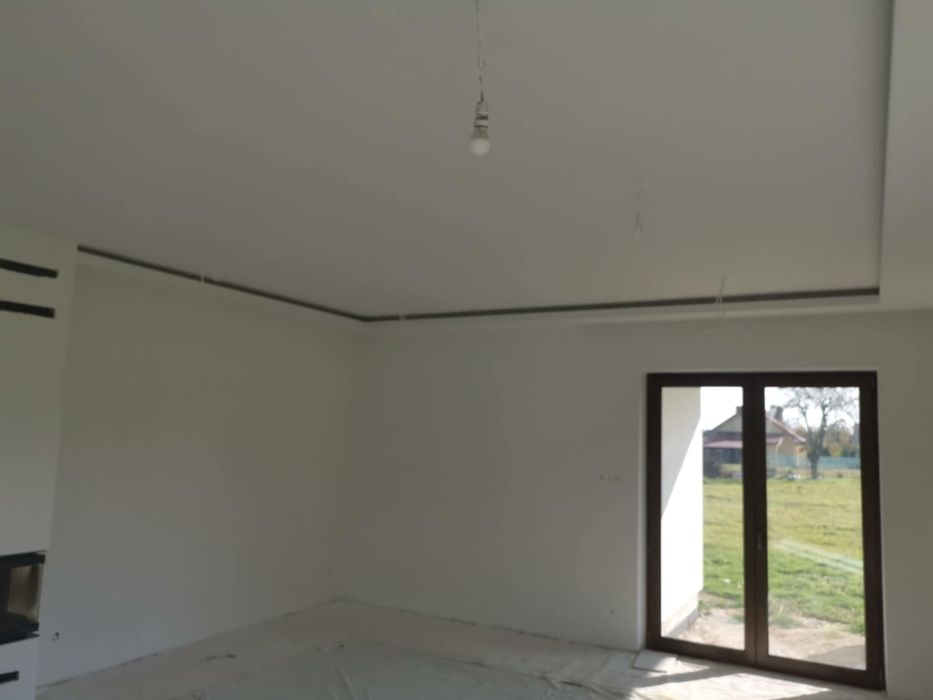 Szpachlowanie, malowanie (wykończenie wnętrz)