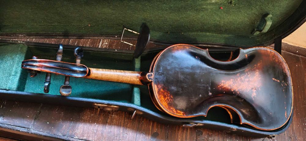 Продам скрипку старинная