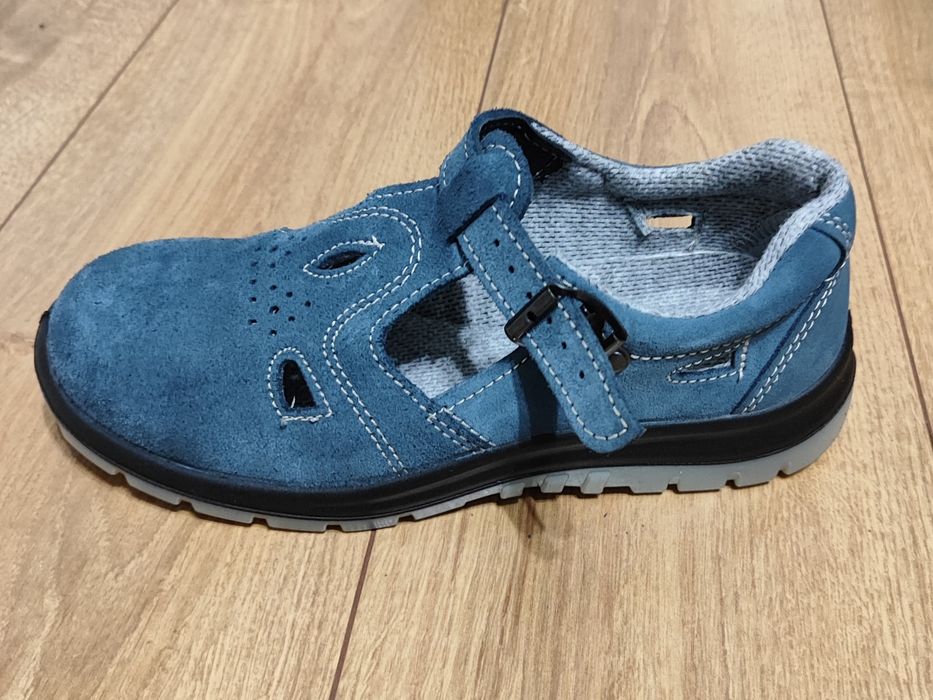 Buty robocze. 4 sztuki  r. 40