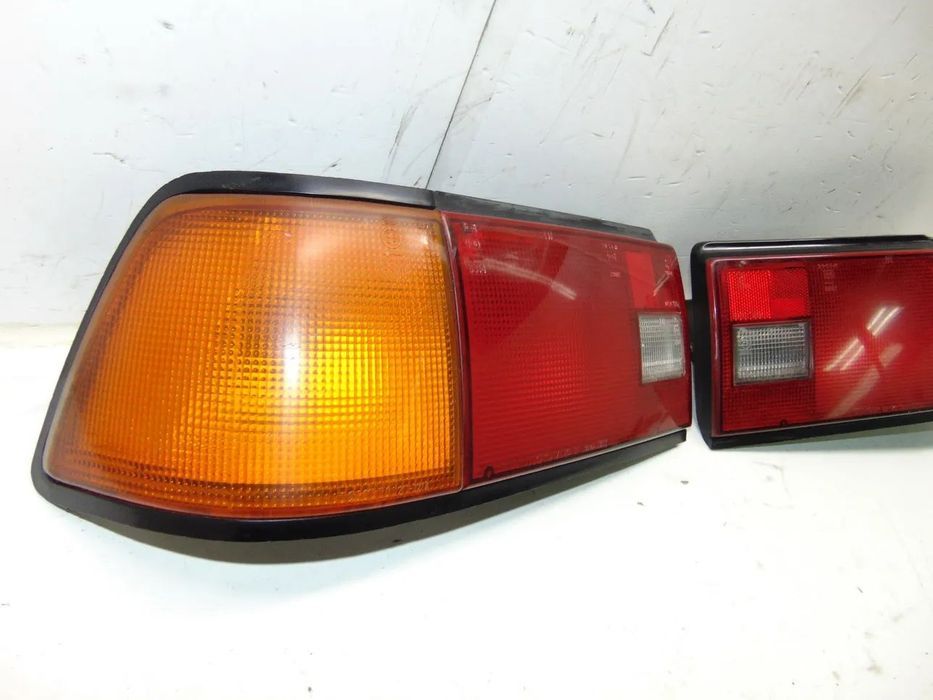 Toyota Carina ii farolins