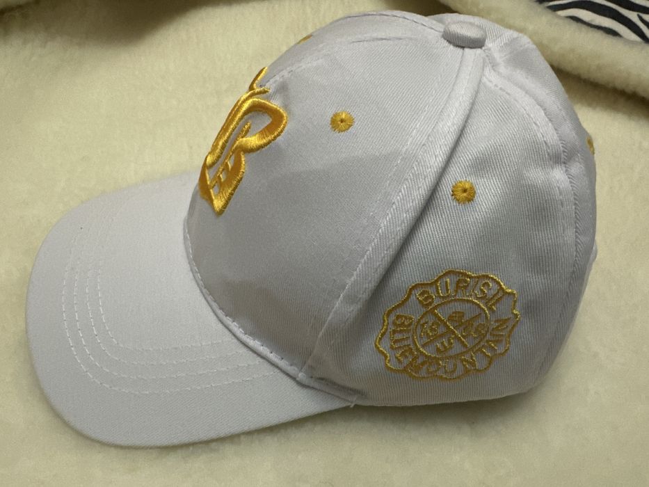 Кепка с вышивкой