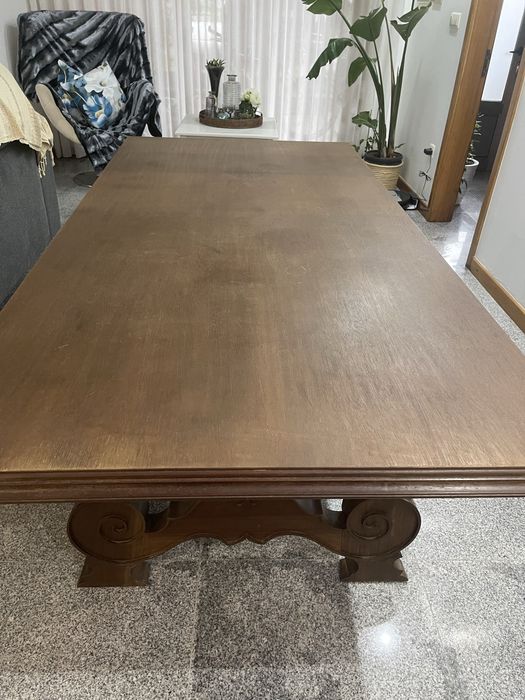 Mesa de sala de jantar