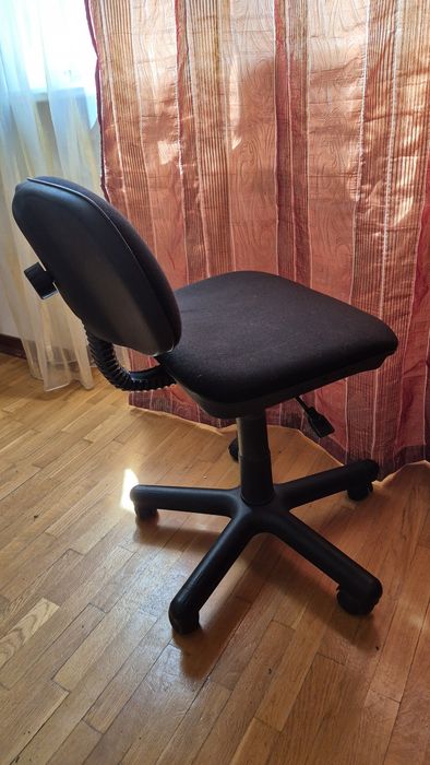 Крісло на колесах