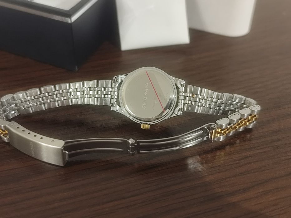 Relógio Sekonda Novo (+ Brincos)