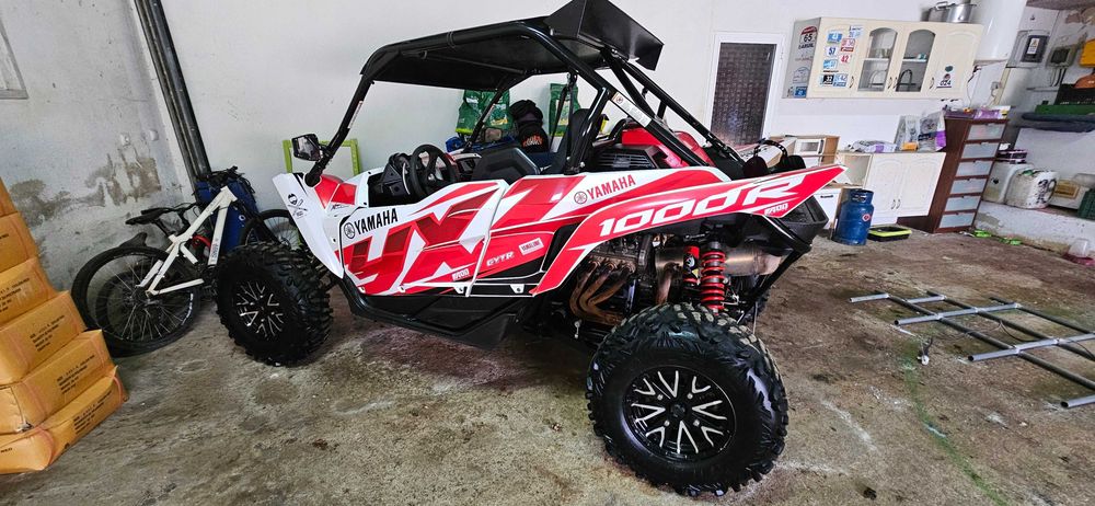 Yamaha yxz1000r semi-novo