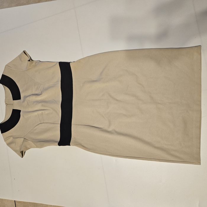 Sukienka wizytowa quiosque L 40 beżowa wiskozowa ołówkowa damska