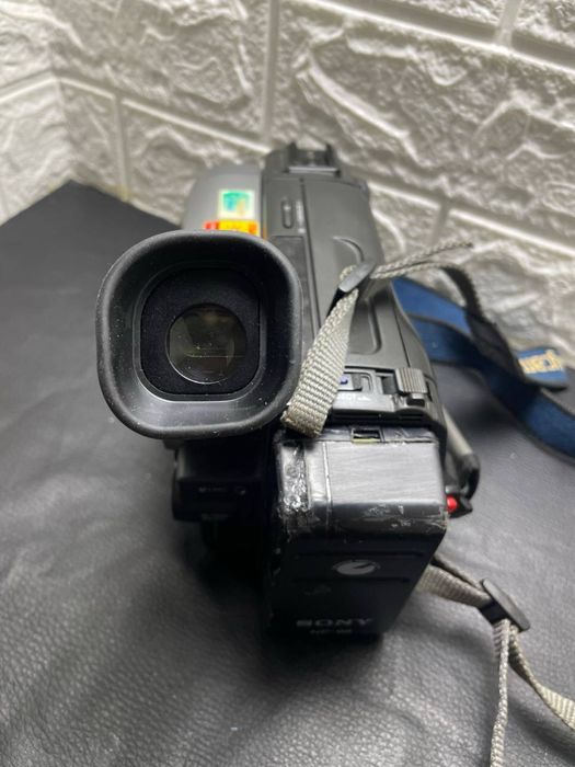 Видеокамера Sony Handycam CCD-TR720E PAL