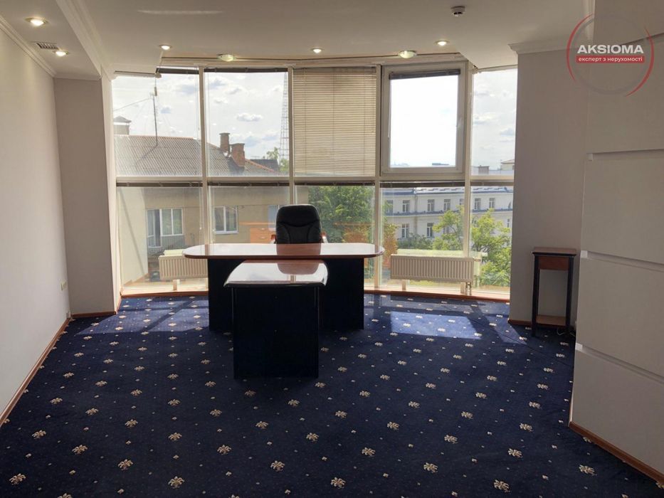 Оренда офісу в центі міста--у