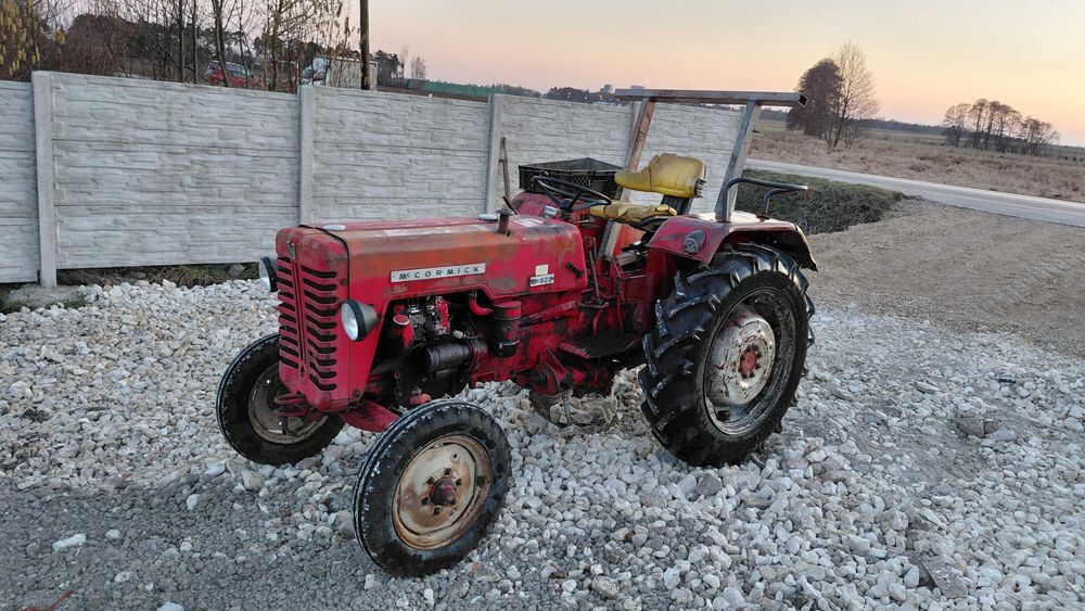 Traktor McCormick D322 International , C330 , MF , C360 , rejestracja!