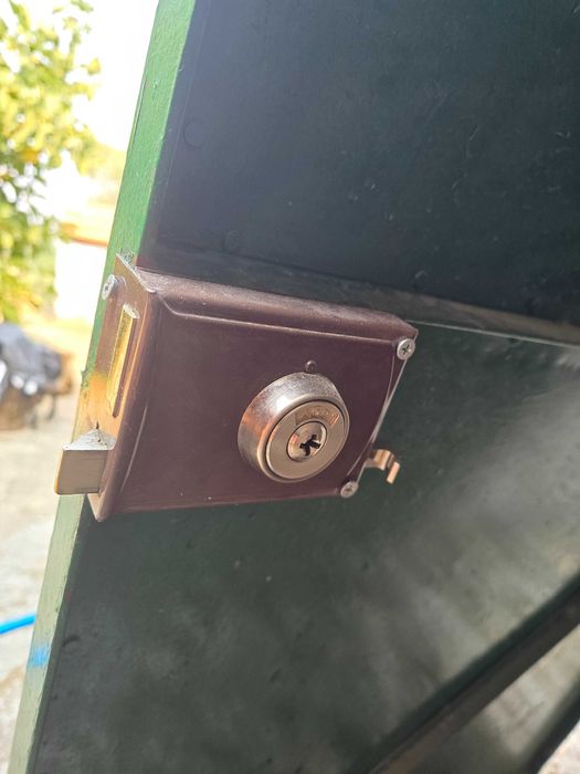 Porta de aço  galvanizado 1,96mx1,08m