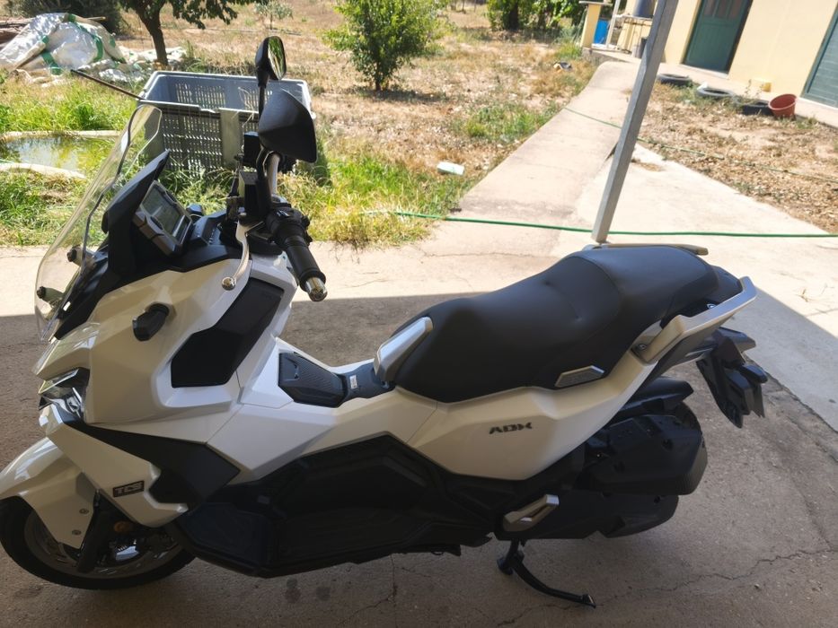 Vendo secoot sym ADX 125cc