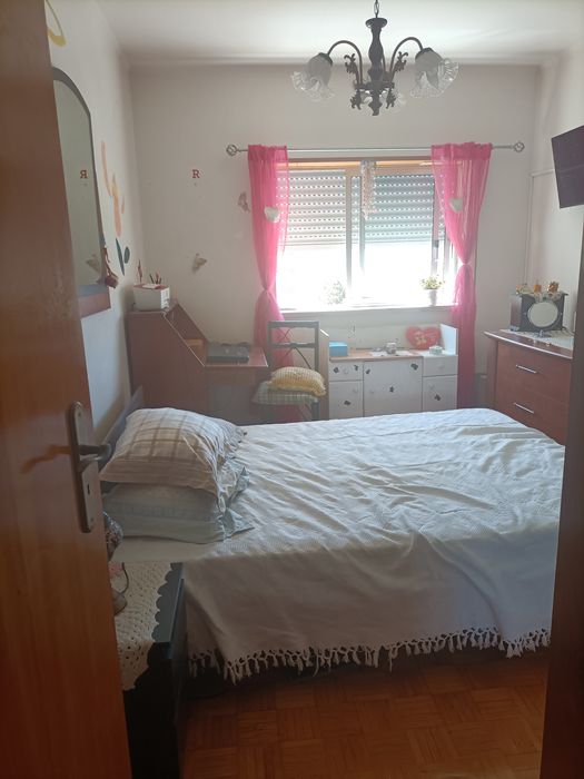 Arrendo T2 Monte da Caparica próximo de Lisboa praias e  Univerdidade